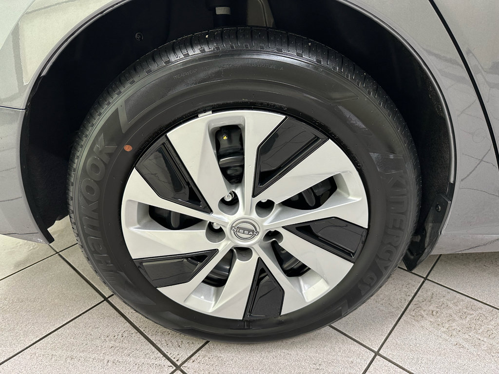 Used 2025 Nissan Altima 2.5 S FWD image 14