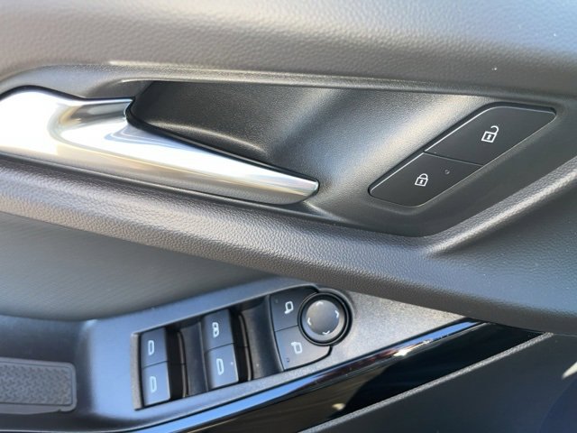 New 2026 Chevrolet Equinox LT w/ Convenience Package II image 18