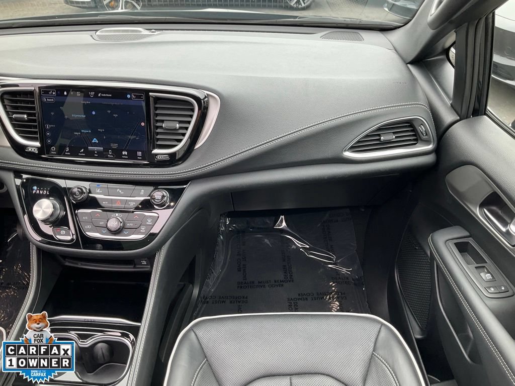 Used 2023 Chrysler Pacifica Limited w/ Uconnect Theater Family Group FWD image 65