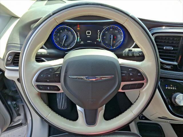 Used 2020 Chrysler Pacifica Limited FWD image 8