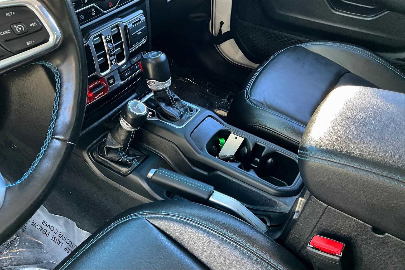 Used 2022 Jeep Wrangler Unlimited Rubicon 4xe w/ Cold Weather Group image 15