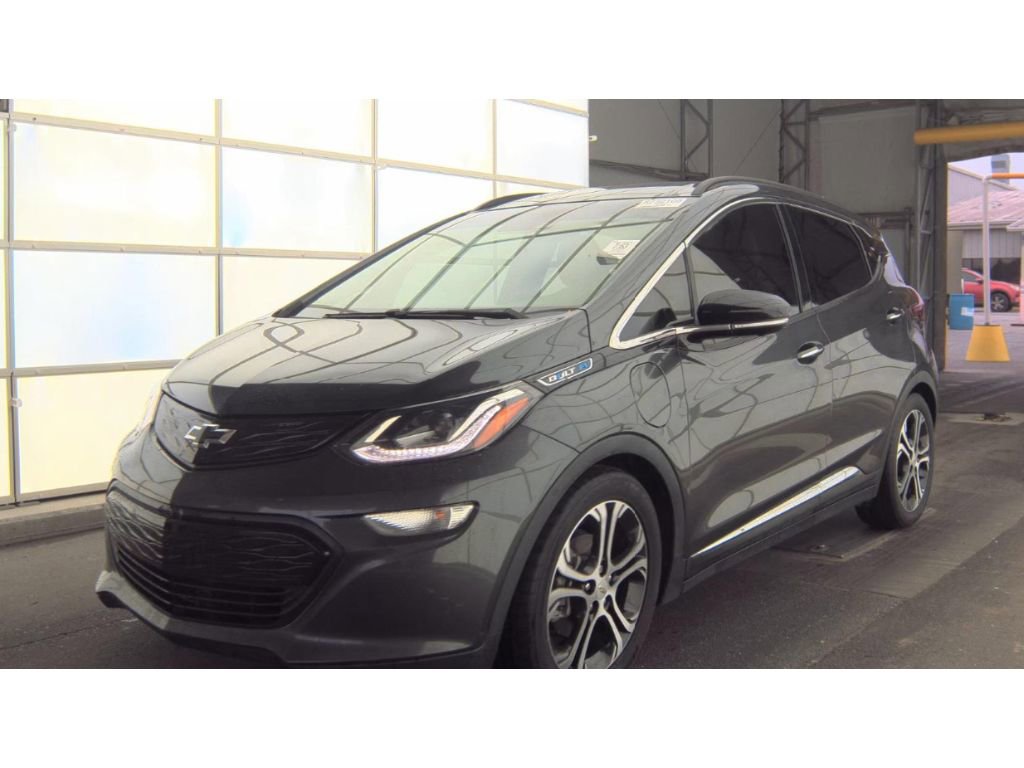 Used 2020 Chevrolet Bolt Premier w/ Infotainment Package FWD image 1
