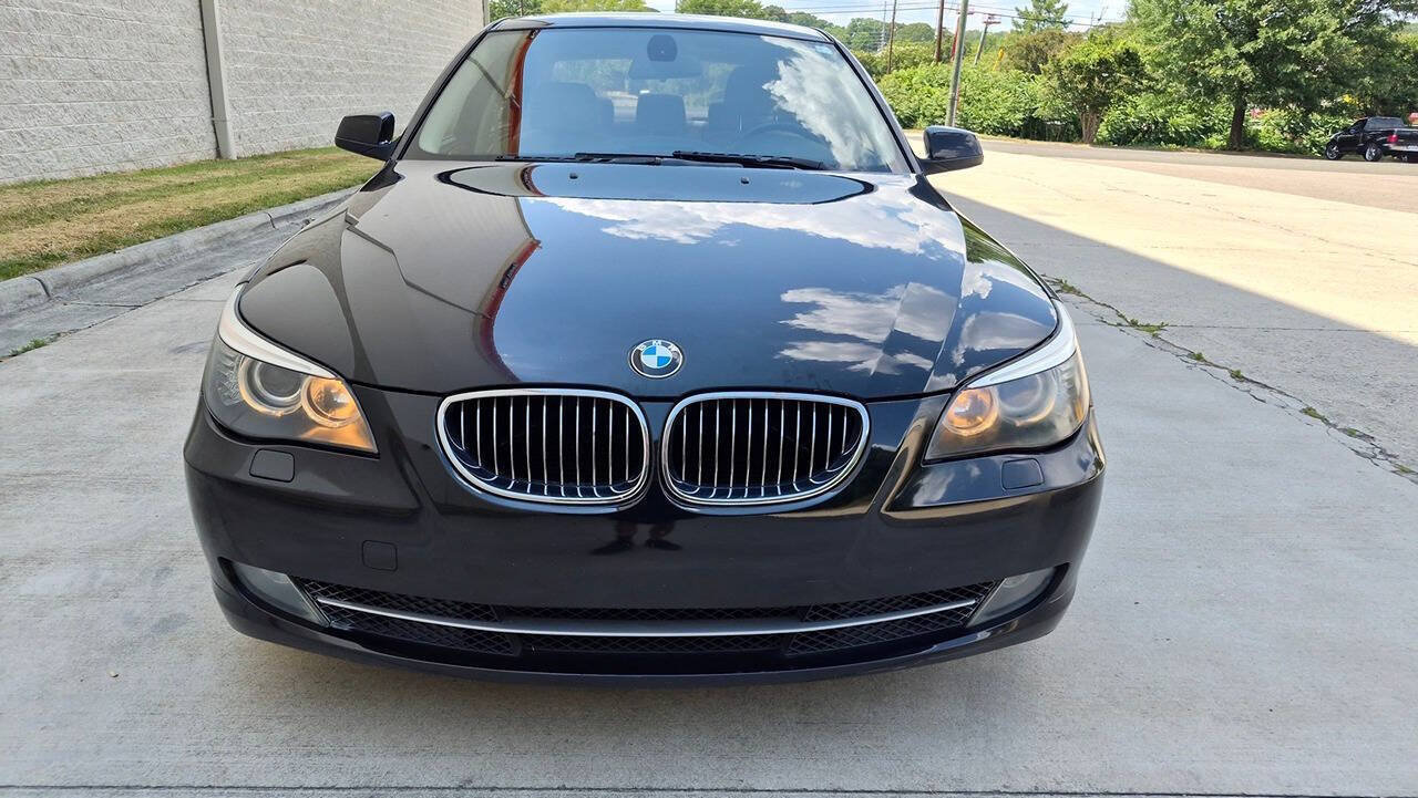 Used 2010 BMW 528i Sedan RWD image 8