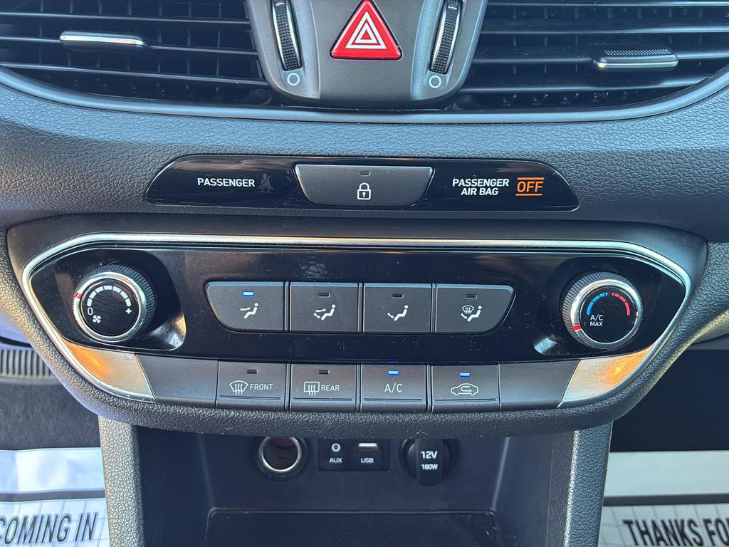 Used 2020 Hyundai Elantra GT image 28