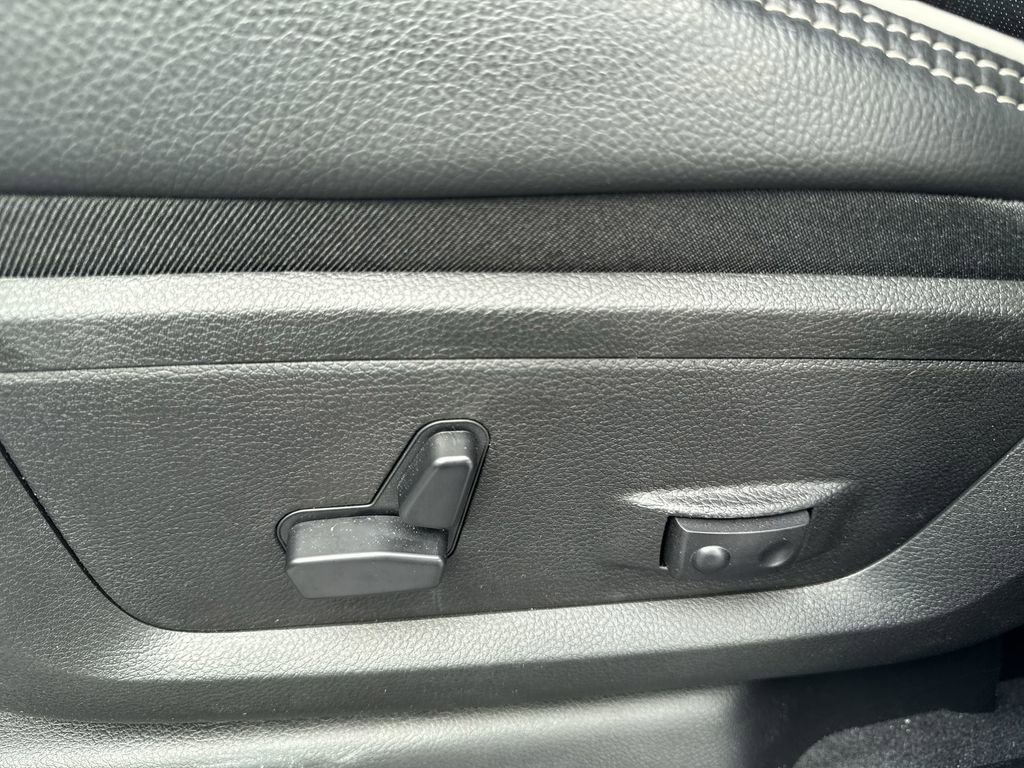 New 2026 RAM 2500 Laramie w/ Night Edition image 18