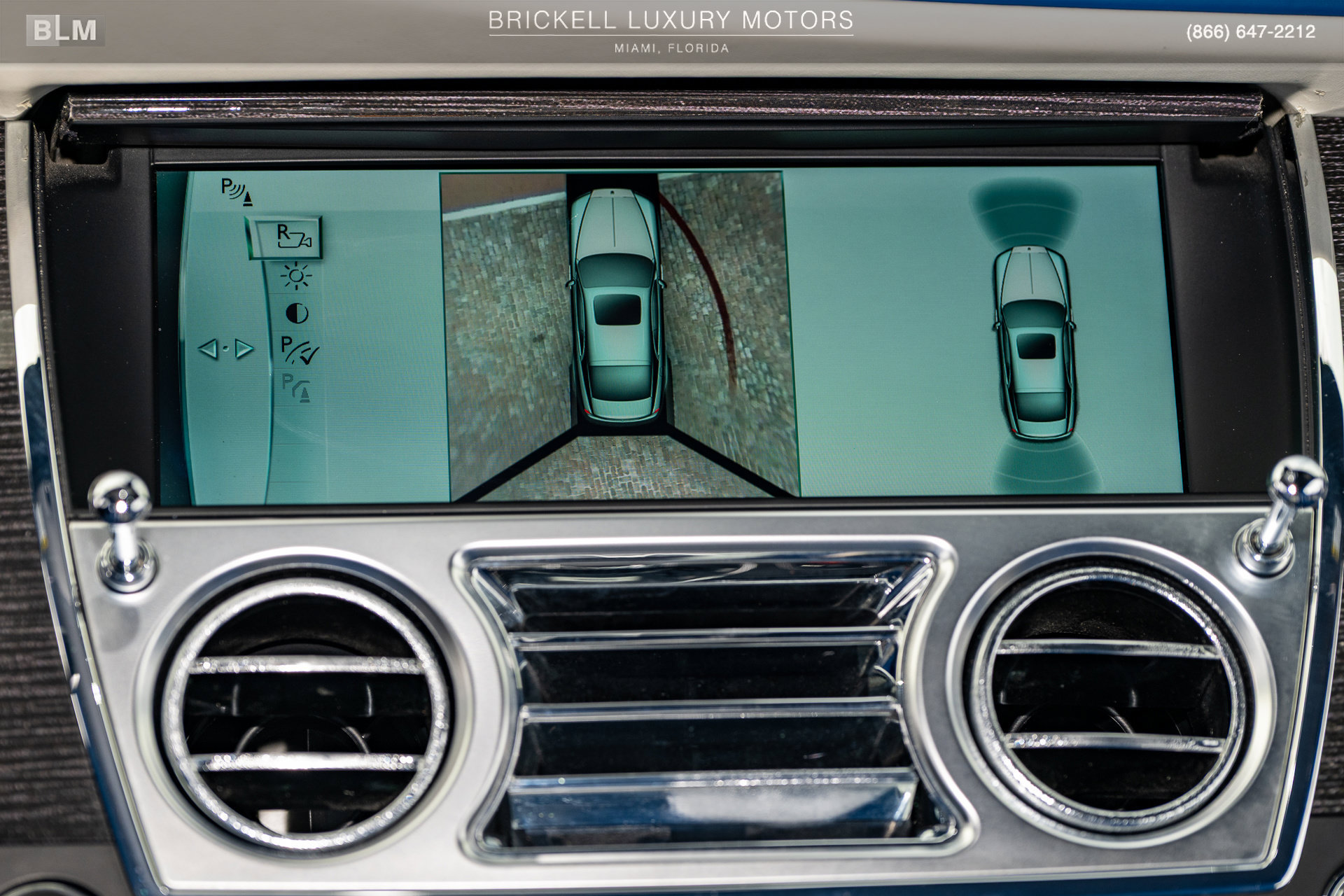 Used 2015 Rolls-Royce Wraith RWD image 36