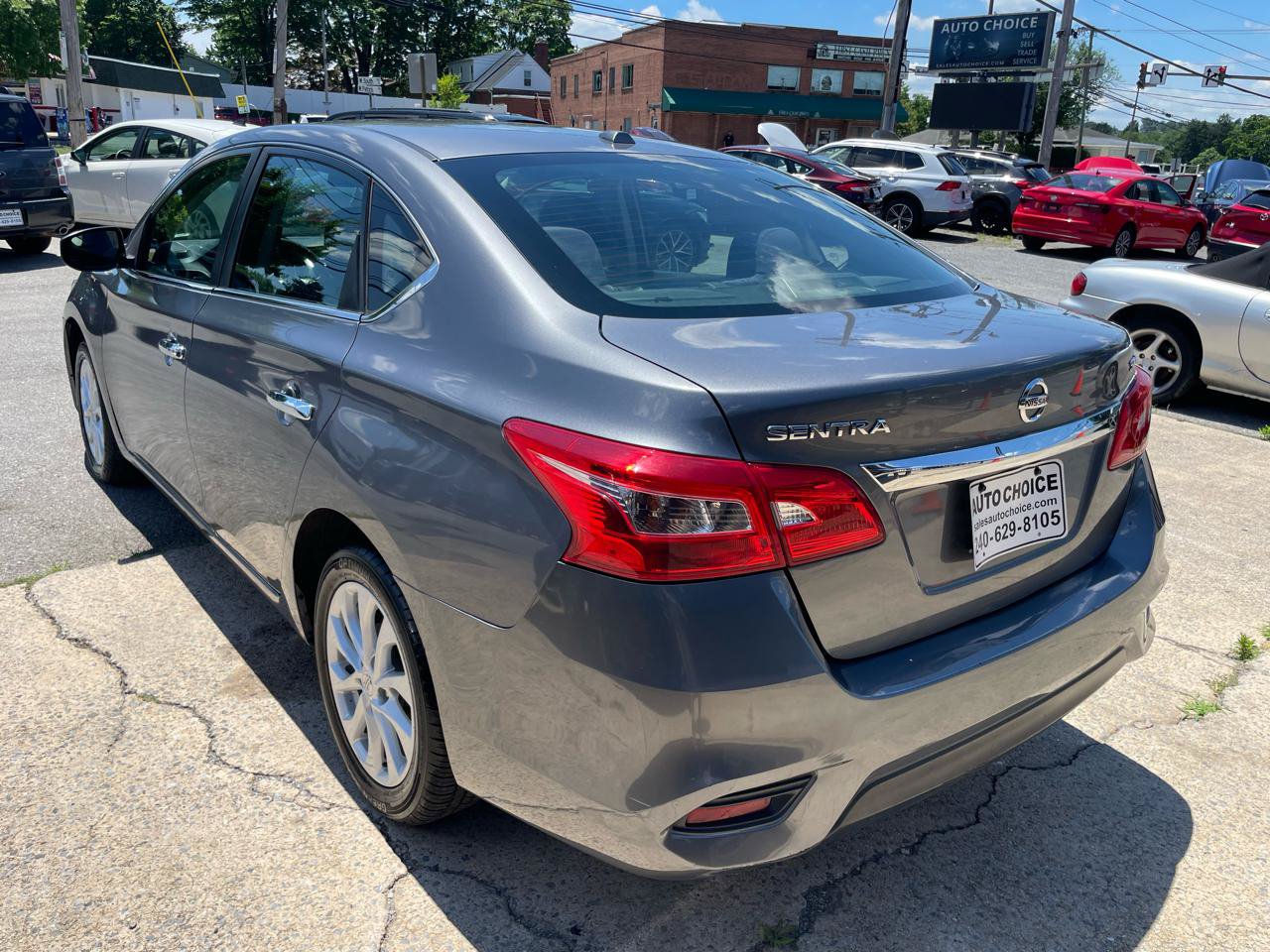 Used 2019 Nissan Sentra SV FWD image 12