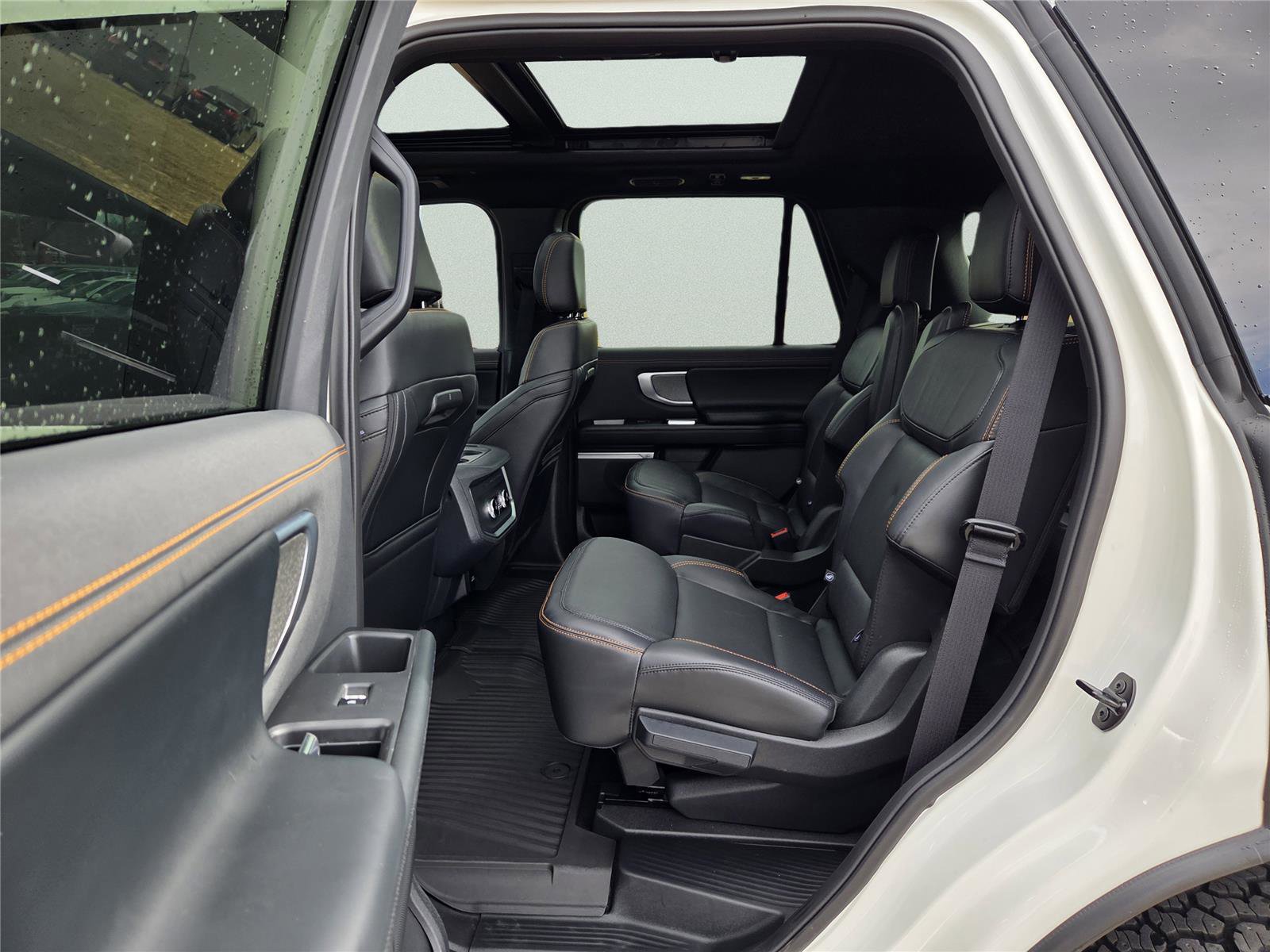 Used 2025 Ford Expedition Tremor image 29