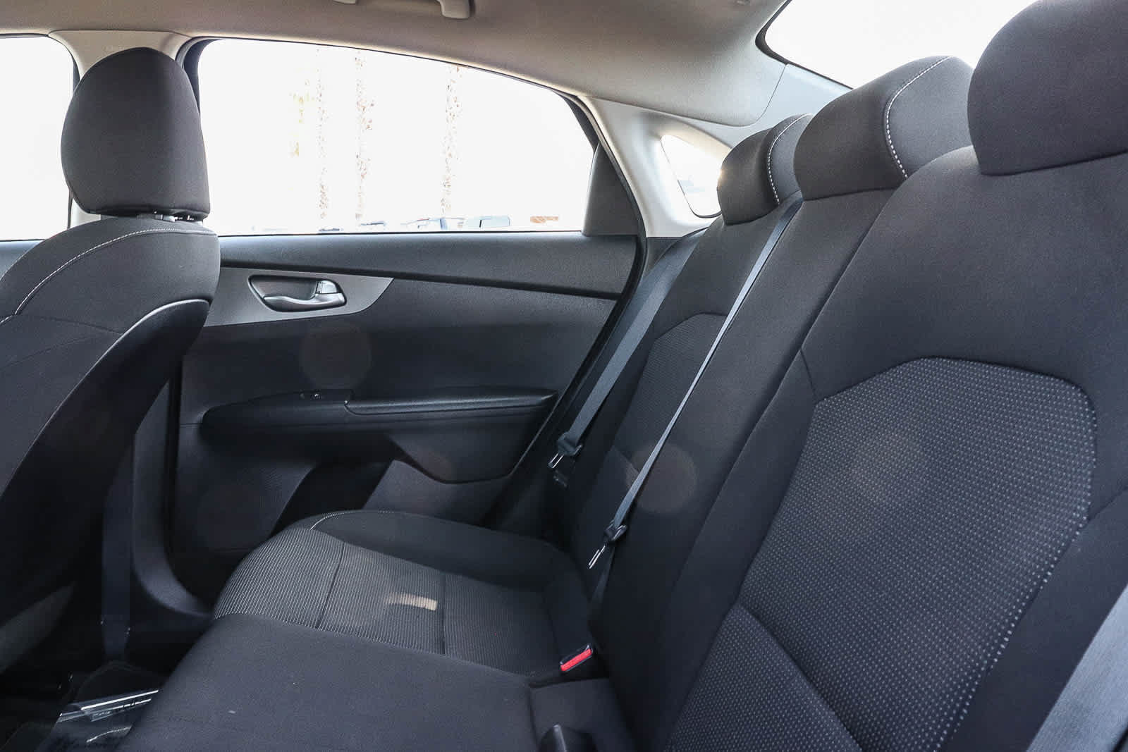 Used 2020 Kia Forte LXS FWD image 25