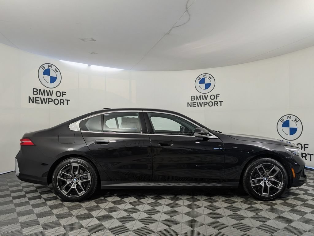 New 2027 BMW 530i xDrive w/ Premium Package AWD/4WD image 5