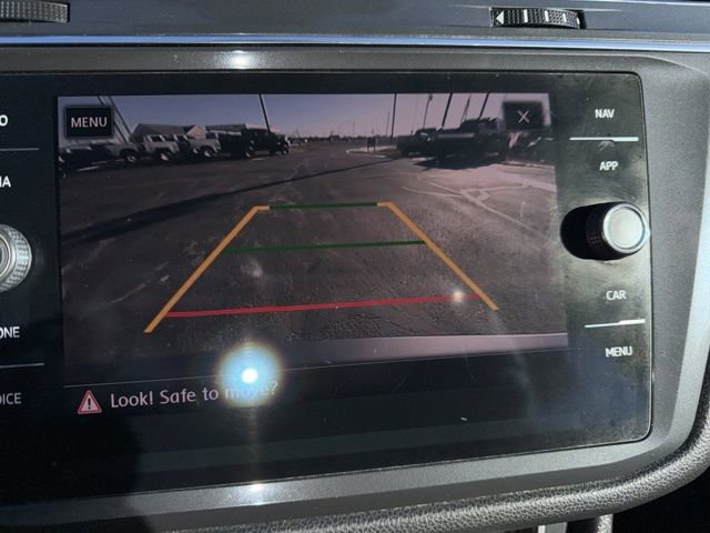 Used 2020 Volkswagen Tiguan SEL image 19