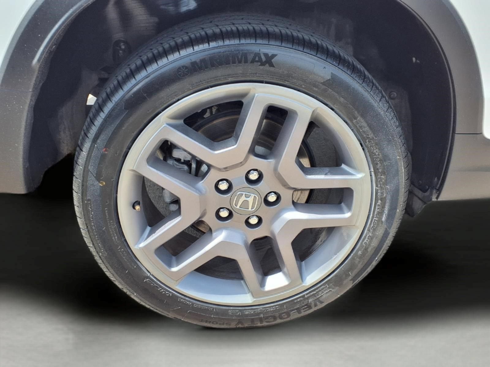 Used 2023 Honda Passport EX-L image 9