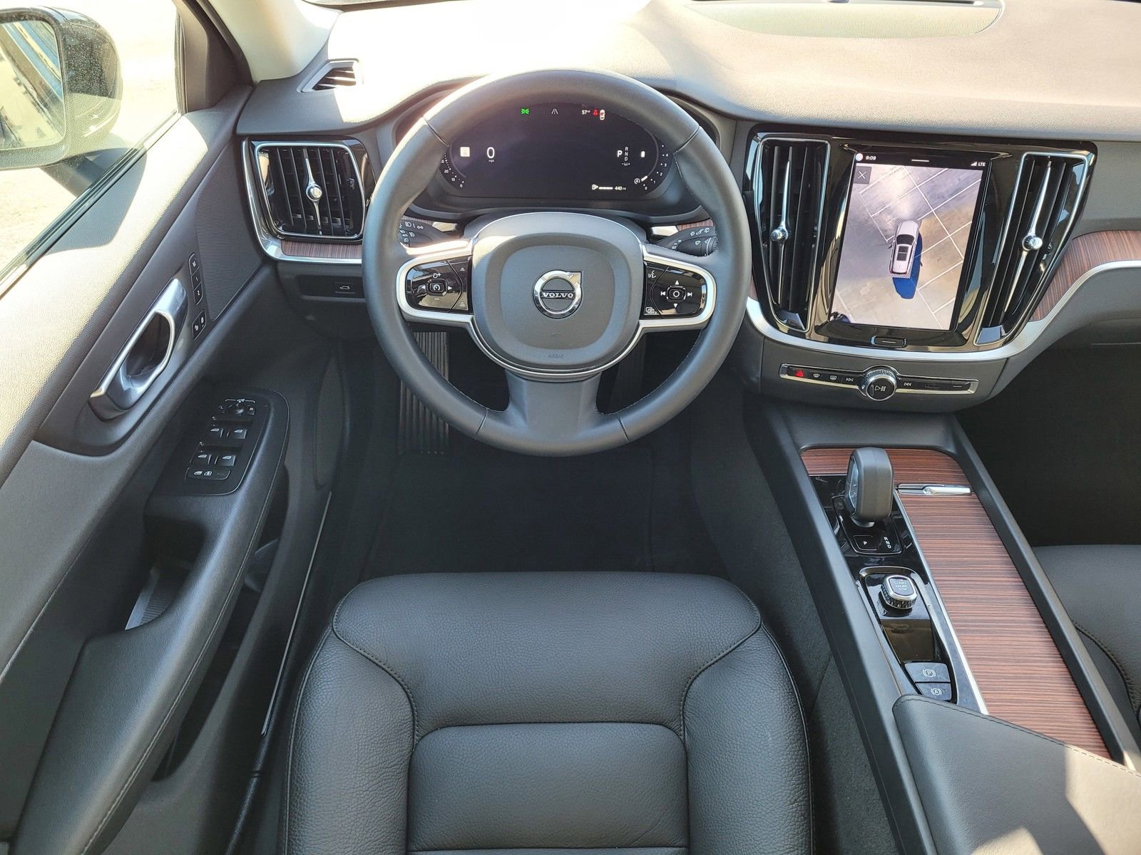 Certified 2025 Volvo V60 B5 Cross Country Plus image 13