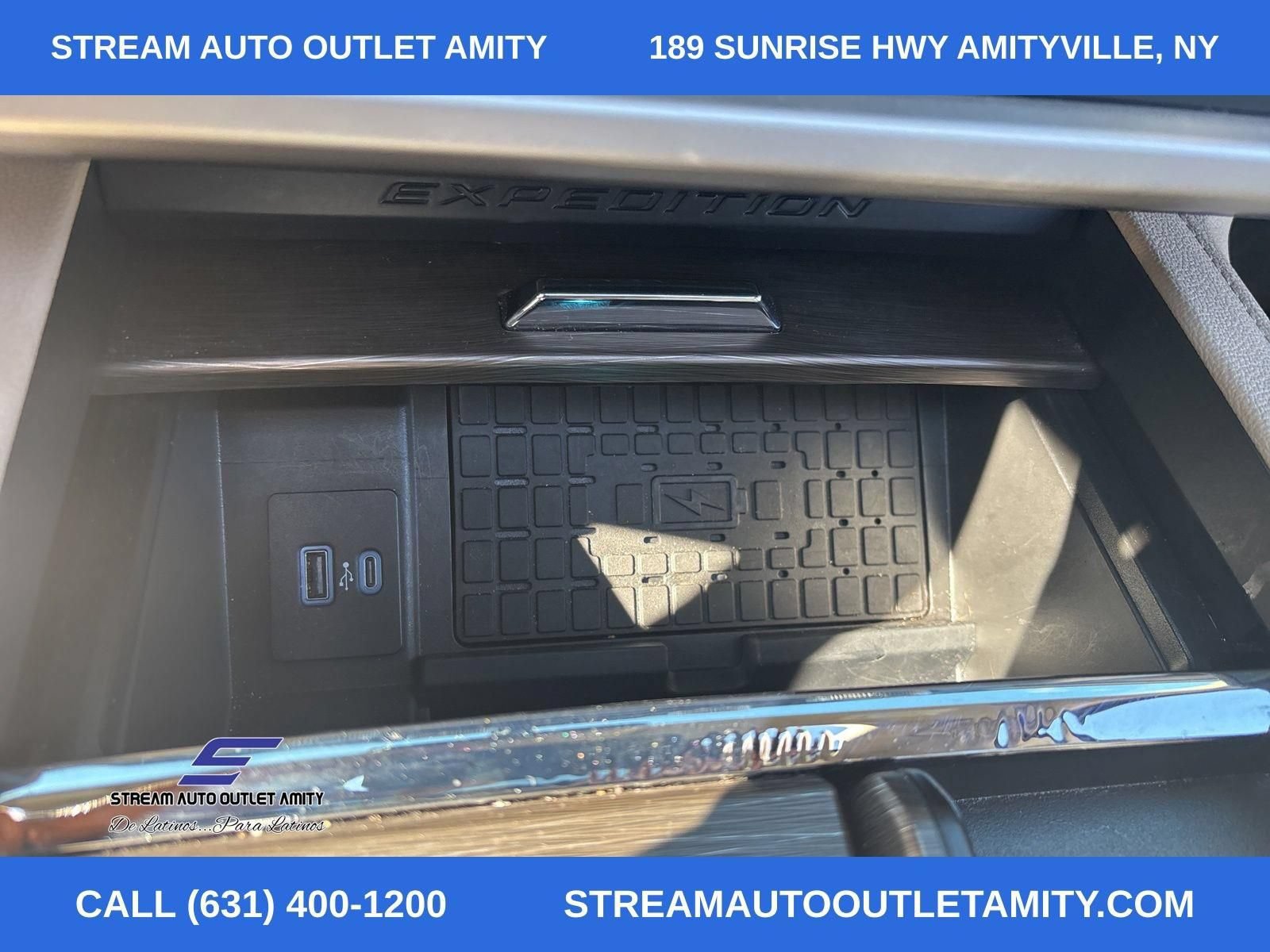 Used 2022 Ford Expedition Max Limited AWD/4WD image 40