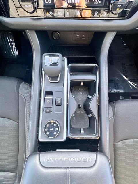 Certified 2022 Nissan Pathfinder SV w/ SV Premium Package image 18