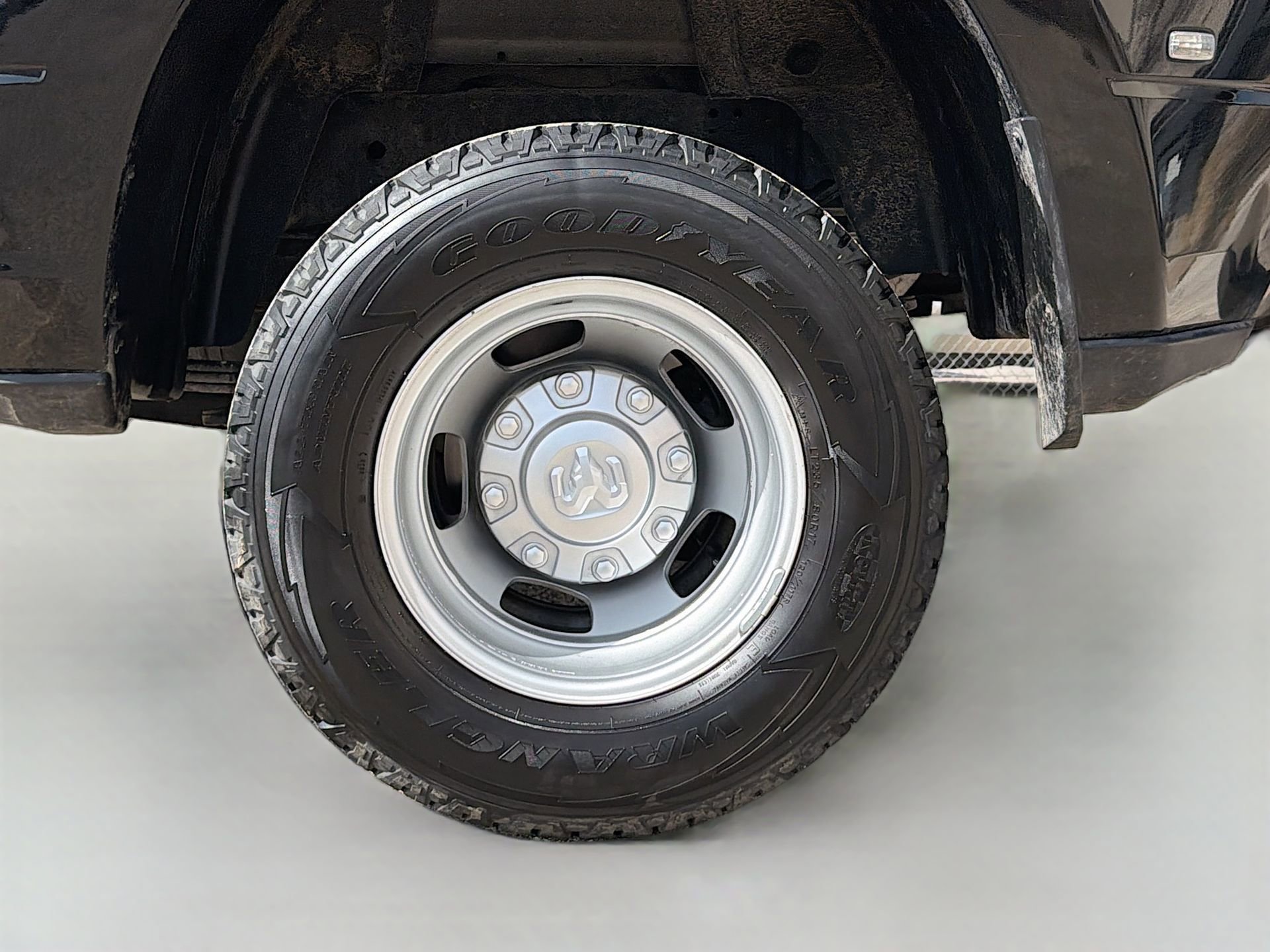 Used 2024 RAM 3500 Tradesman image 29