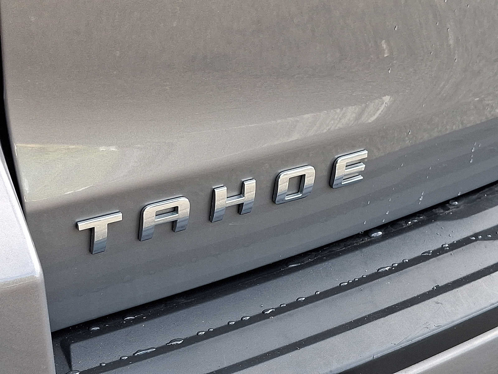 Used 2018 Chevrolet Tahoe LT w/ LT Signature Package AWD/4WD image 30