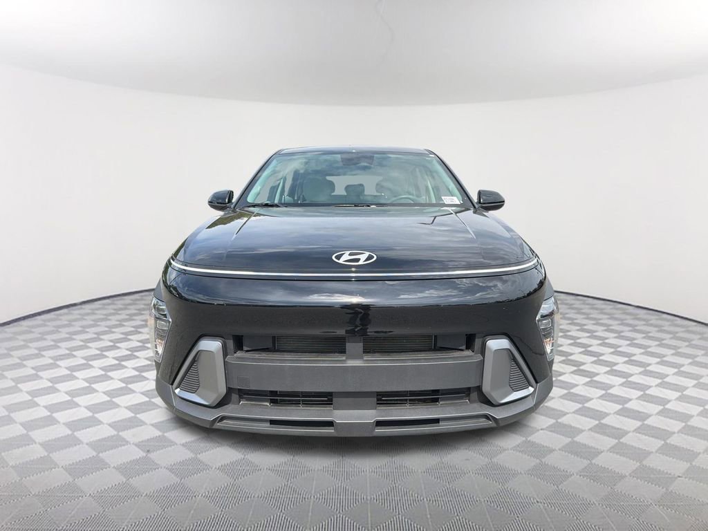 Used 2024 Hyundai Kona SE image 2