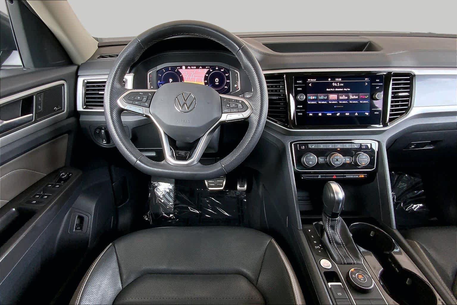 Used 2023 Volkswagen Atlas SEL Premium AWD/4WD image 6