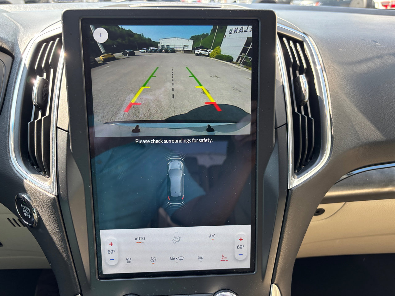 Used 2022 Ford Edge Titanium image 22