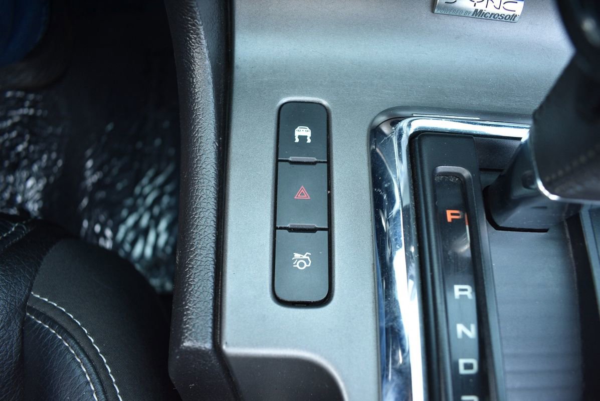 Used 2010 Ford Mustang GT image 27