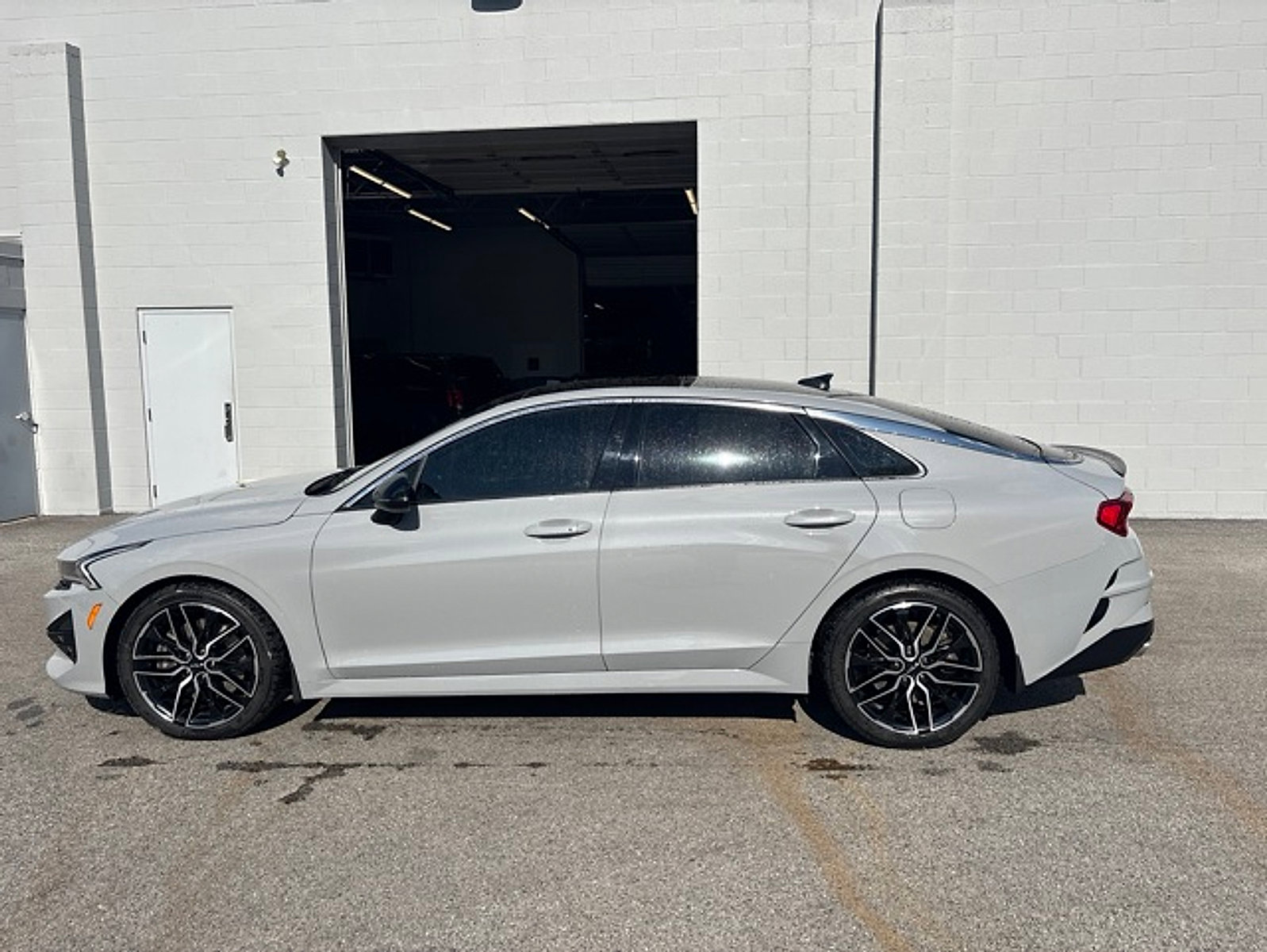 Used 2023 Kia K5 GT FWD image 8