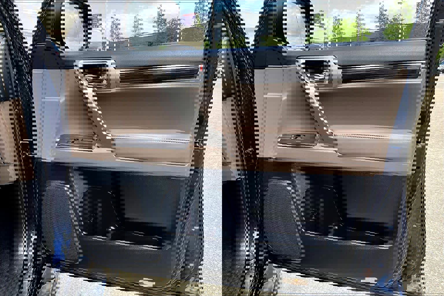 Used 2021 Lexus GX 460 Luxury w/ Sport Design Package image 20