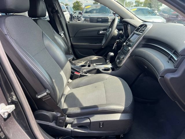 Used 2016 Chevrolet Malibu LT FWD image 11