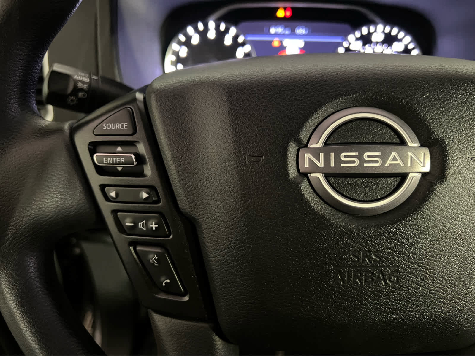 Certified 2022 Nissan Frontier SV image 17