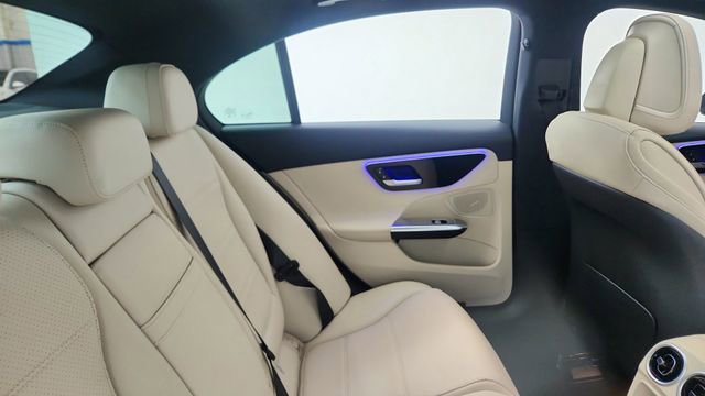 Used 2022 Mercedes-Benz C 300 Sedan image 26