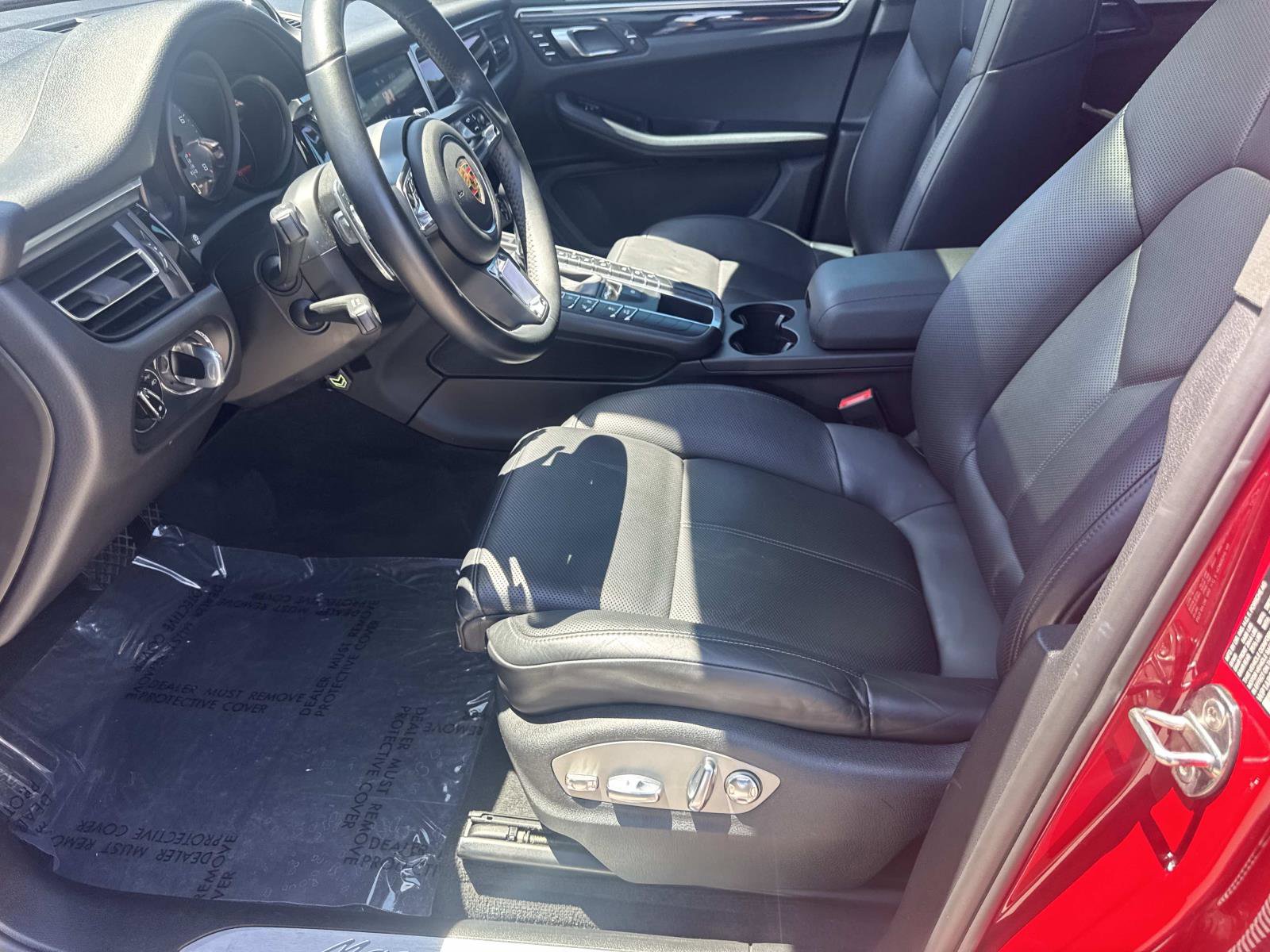 Used 2021 Porsche Macan S AWD/4WD image 15