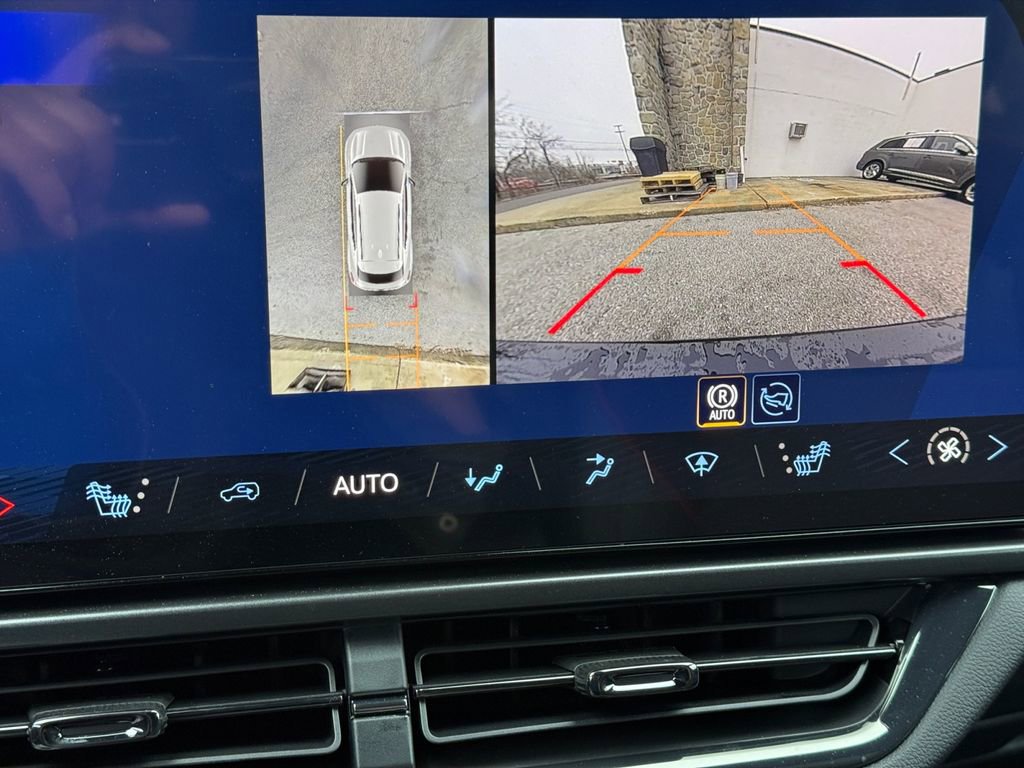 New 2026 Chevrolet Equinox EV RS image 19