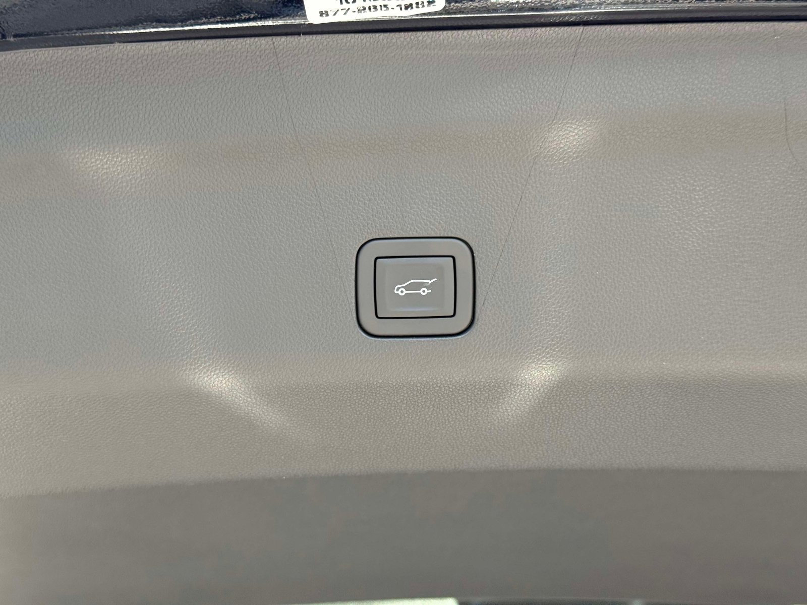 Used 2026 Cadillac Escalade V w/ LPO, ONYX Package image 34