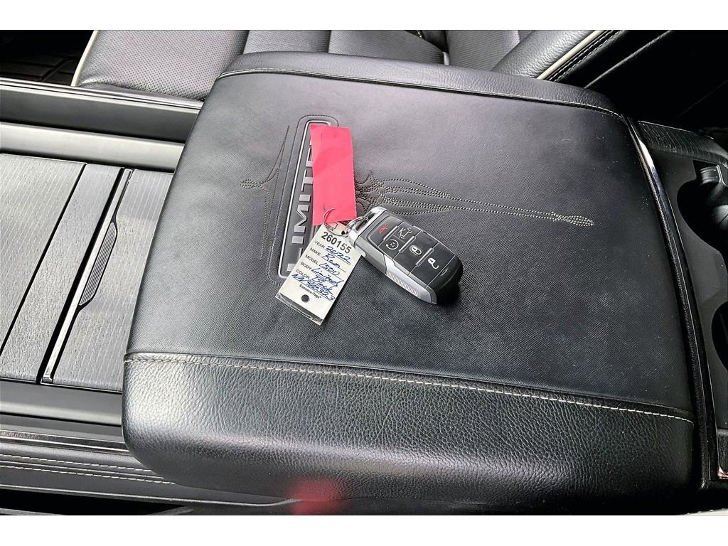 Used 2022 RAM 1500 Limited w/ Body-Colour Bumper Group AWD/4WD image 11