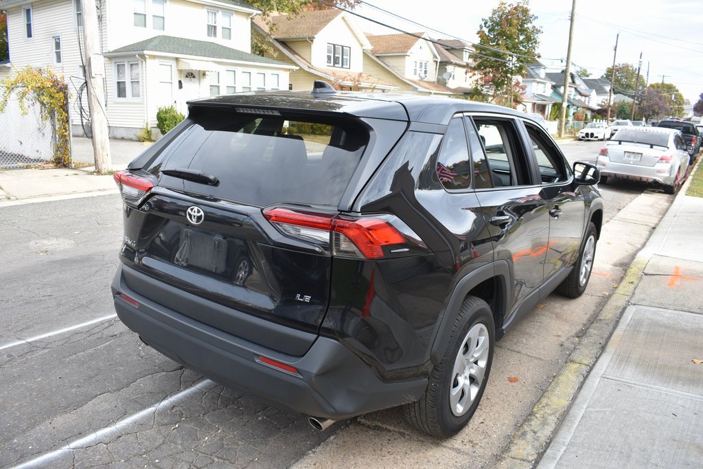 Used 2025 Toyota RAV4 LE image 6