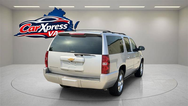Used 2014 Chevrolet Suburban LTZ RWD image 12