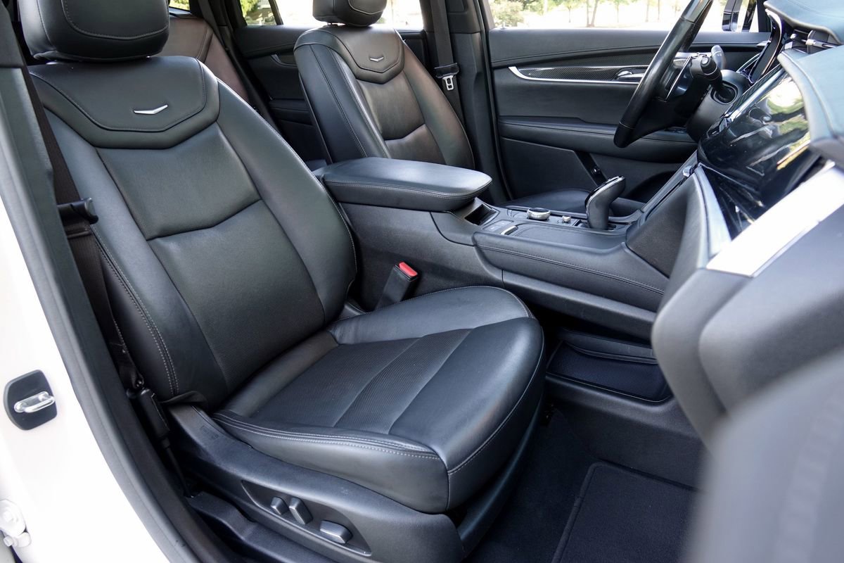 Used 2021 Cadillac XT6 Sport image 8