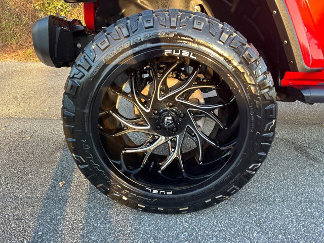 Used 2022 Jeep Wrangler Unlimited Sahara image 8