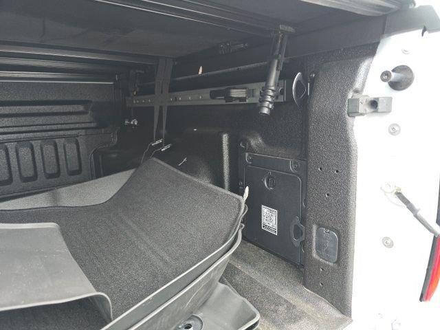 Used 2025 Ford Maverick Lariat w/ Black Appearance Package image 19