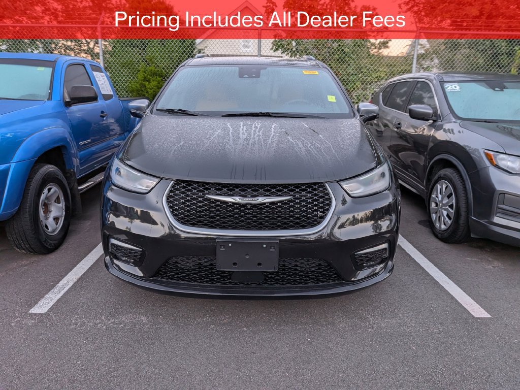 Used 2021 Chrysler Pacifica Pinnacle AWD/4WD image 2