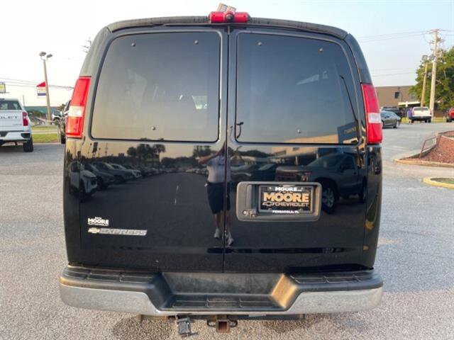 Used 2020 Chevrolet Express 3500 LT w/ LT Preferred Equipment Group image 6