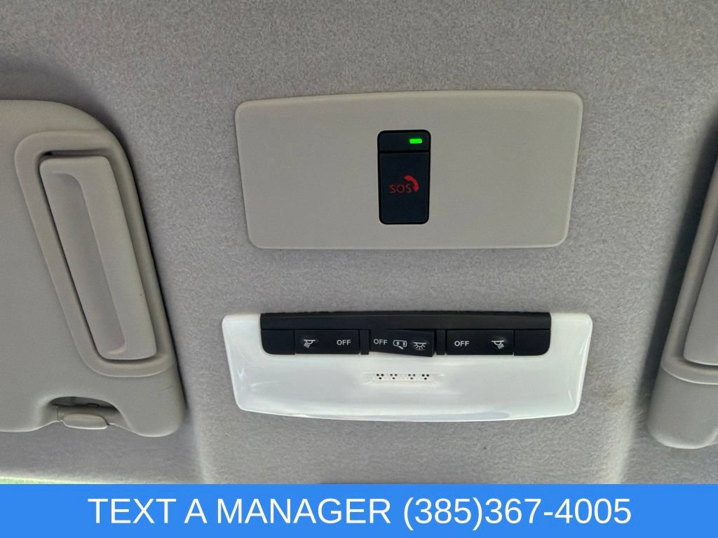 Used 2023 Nissan Kicks SR w/ SR Premium Package FWD image 27