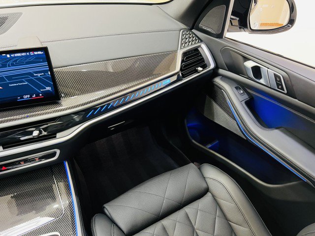 Used 2025 BMW X5 M60i w/ Parking Assistance Package image 10