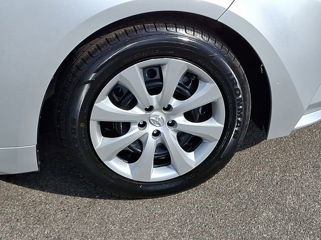 Used 2025 Toyota Corolla LE FWD image 10
