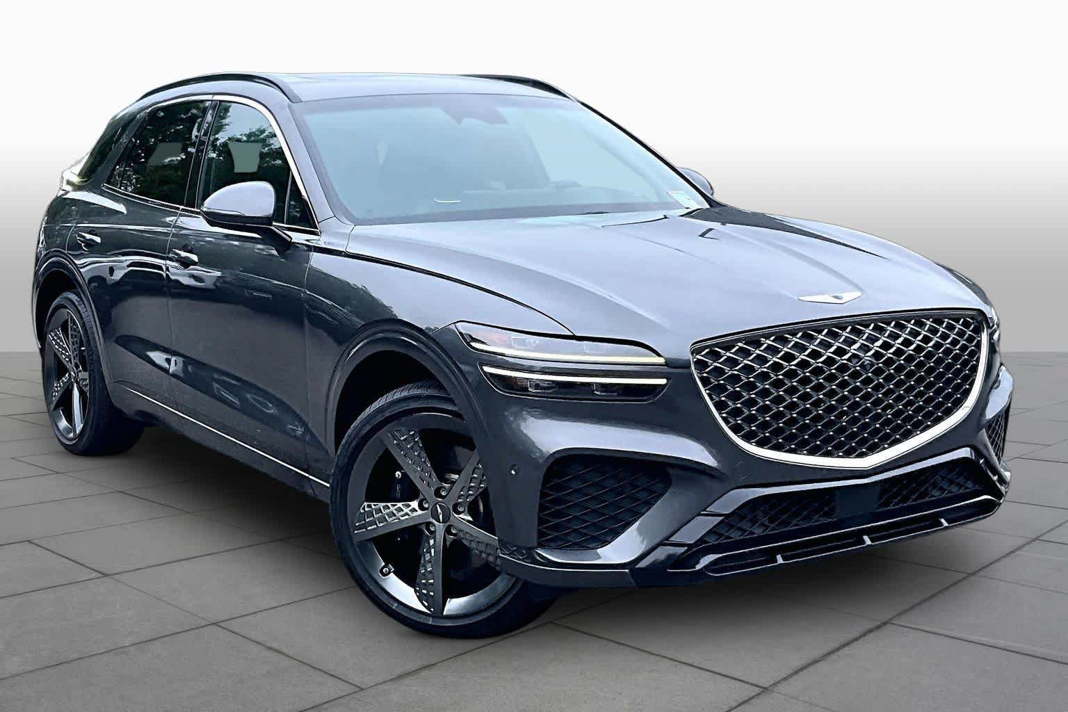 Used 2022 Genesis GV70 3.5T Sport w/ Sport Prestige Package AWD/4WD image 3