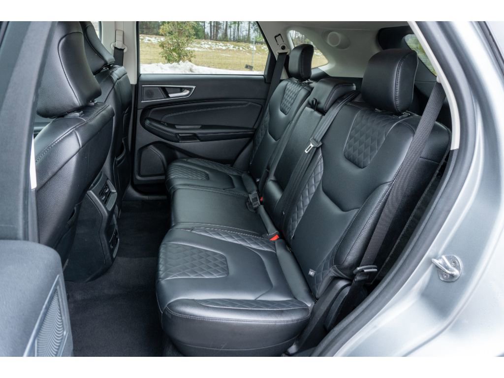 Used 2024 Ford Edge Titanium image 13