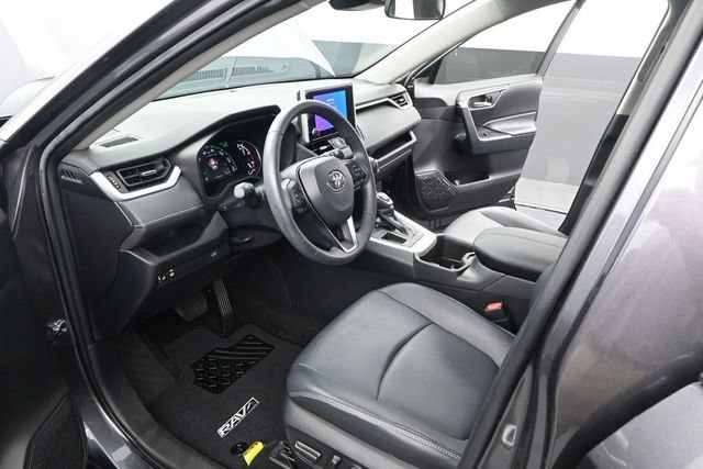 Used 2024 Toyota RAV4 XLE Premium FWD image 4