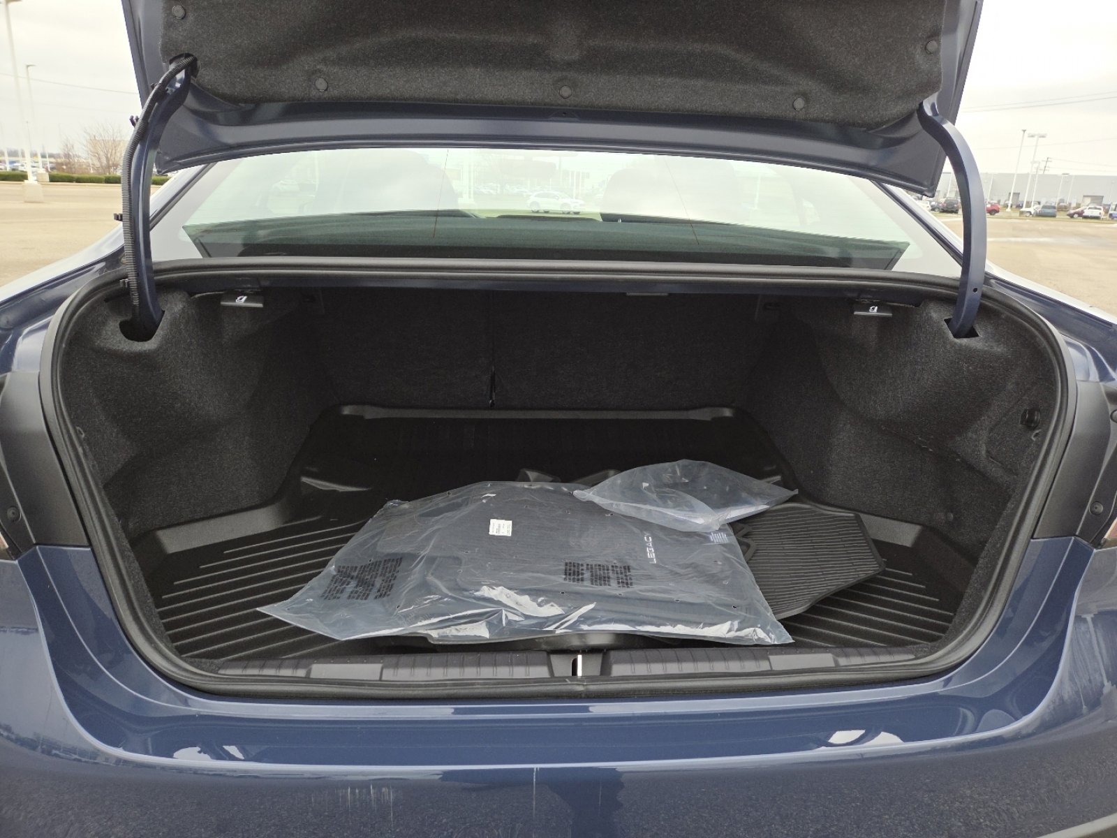 Used 2025 Subaru Legacy Premium image 17