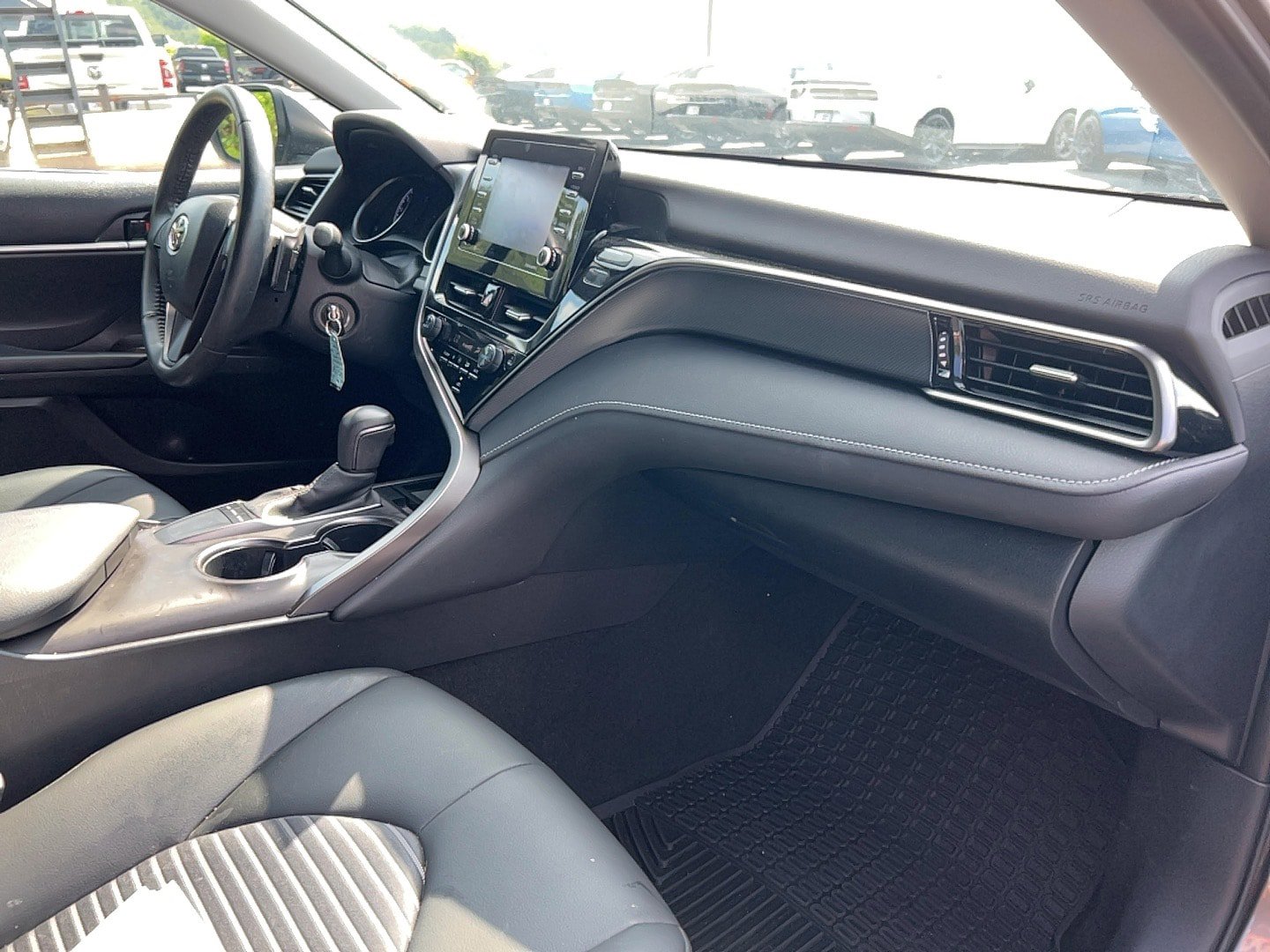 Used 2023 Toyota Camry SE FWD image 22