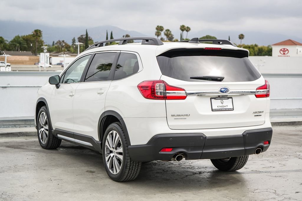 Used 2022 Subaru Ascent Limited w/ Technology Package AWD/4WD image 9